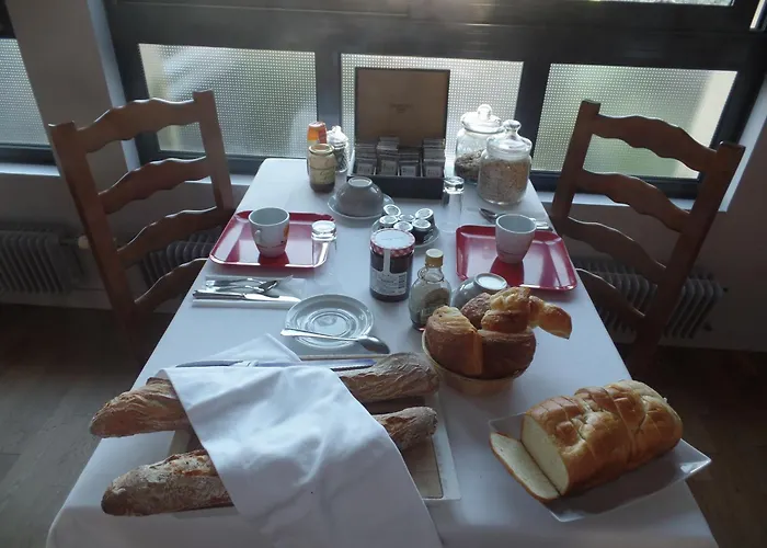 Logis Hotel Restaurant Le Commerce